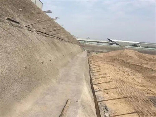 兴业河道边坡加固